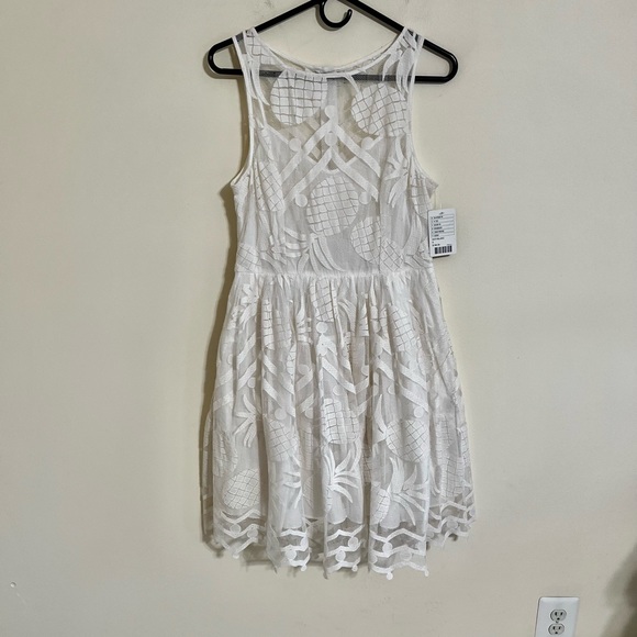 NWT Anthropologie Maeve Pina White Lace Dress Sz 8 - Picture 4 of 7